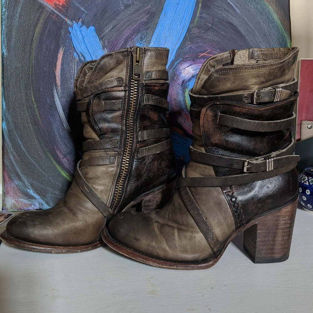 Freebird by Steven - BAKER Boots, Size 8 - Picture 3 of 7